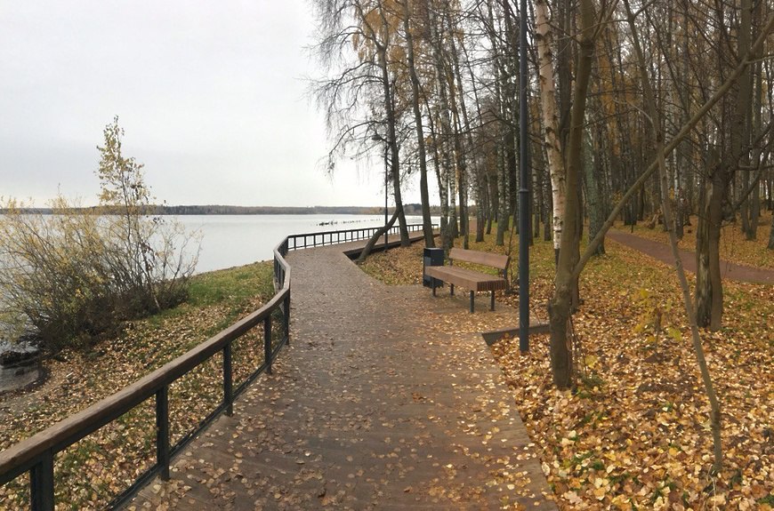 Берегите жизнь: важные правила поведения у воды в осенний период