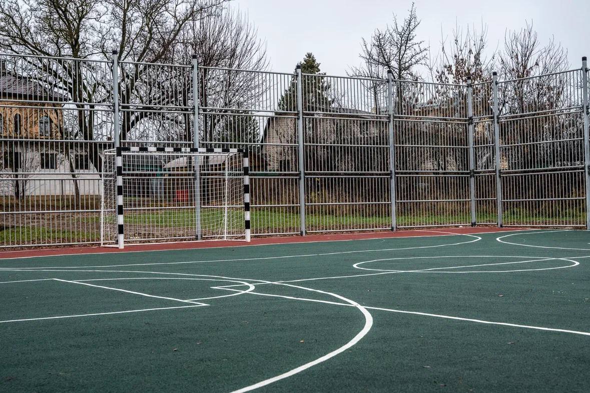 Городской округ Домодедово продолжает развивать спортивную инфраструктуру: в микрорайоне Востряково открылась новая универсальная спортивная площадка Городской округ Домодедово продолжает развивать спортивную инфраструктуру: в микрорайоне Востряково открылась новая универсальная спортивная площадка