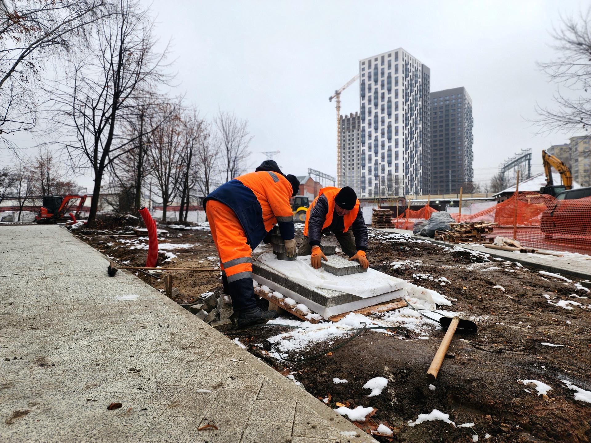 Благоустройство сквера на улице Октября в Реутове: итоги осеннего этапа Благоустройство сквера на улице Октября в Реутове: итоги осеннего этапа