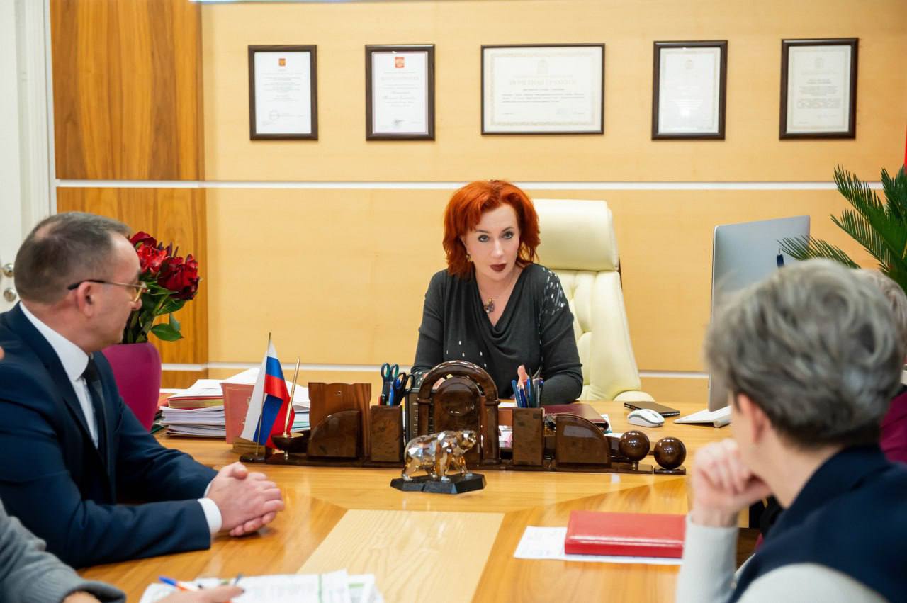 Татьяна Витушева: На рабочем совещании подвели итоги реализации проектов инициативного бюджетирования в сфере образования Татьяна Витушева: На рабочем совещании подвели итоги реализации проектов инициативного бюджетирования в сфере образования