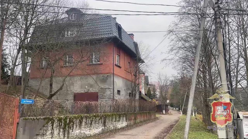 Подмосковные полицейские задержали троих мужчин, которые напали на иностранцев и похитили более 15 млн рублей