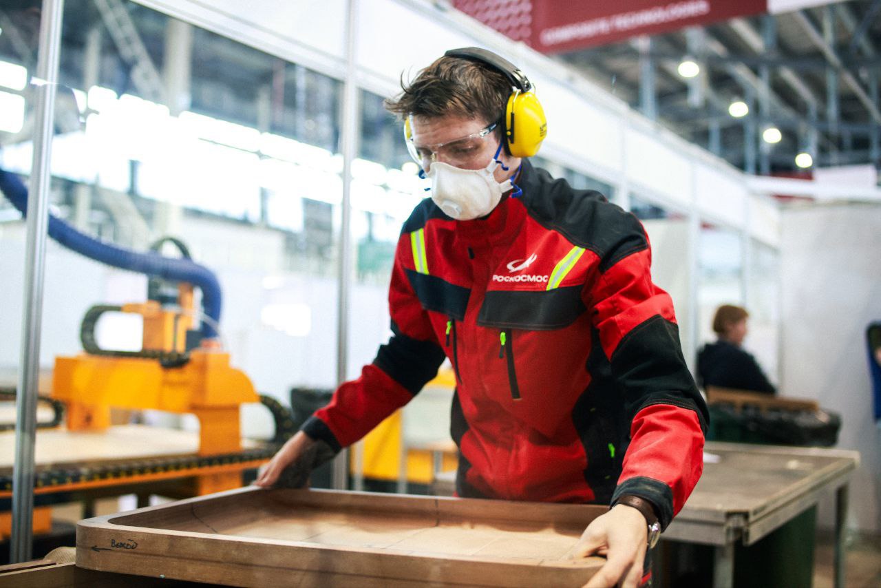 Игорь Трифонов: Достойный результат королёвских специалистов РКК «Энергия» на чемпионате «Хайтек 2025» - семь медалей для сборной Роскосмоса Игорь Трифонов: Достойный результат королёвских специалистов РКК «Энергия» на чемпионате «Хайтек 2025» - семь медалей для сборной Роскосмоса