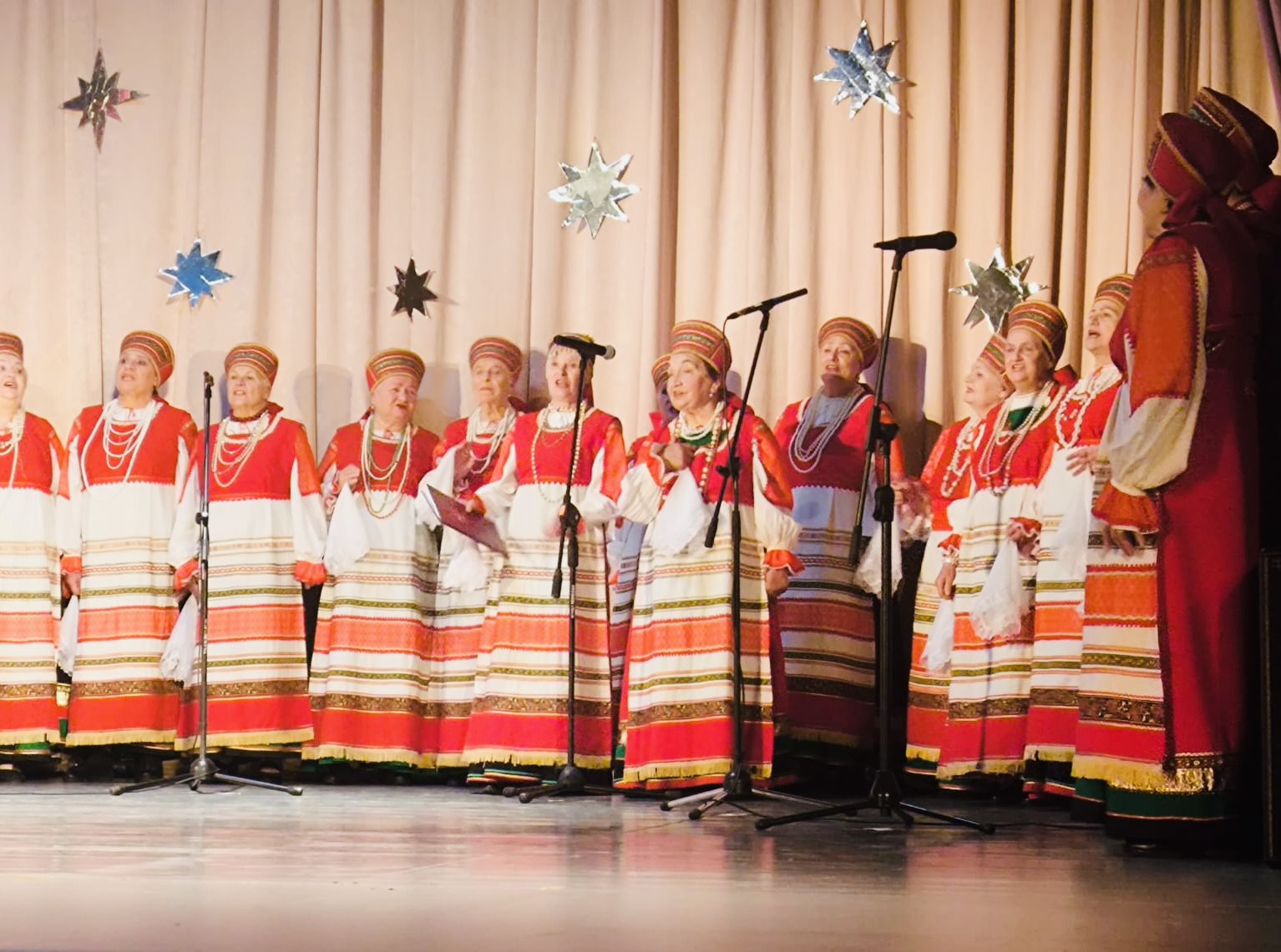 Наши новости. Концерт хора народной песни «Русь» «Четверть века с песней» ДК «Энергия», г. Чехов Наши новости. Концерт хора народной песни «Русь» «Четверть века с песней» ДК «Энергия», г. Чехов