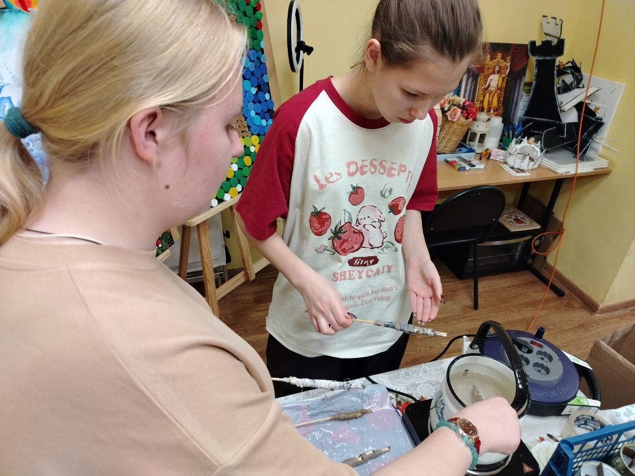 В Раменском делают тактические браслеты для участников СВО В Раменском делают тактические браслеты для участников СВО