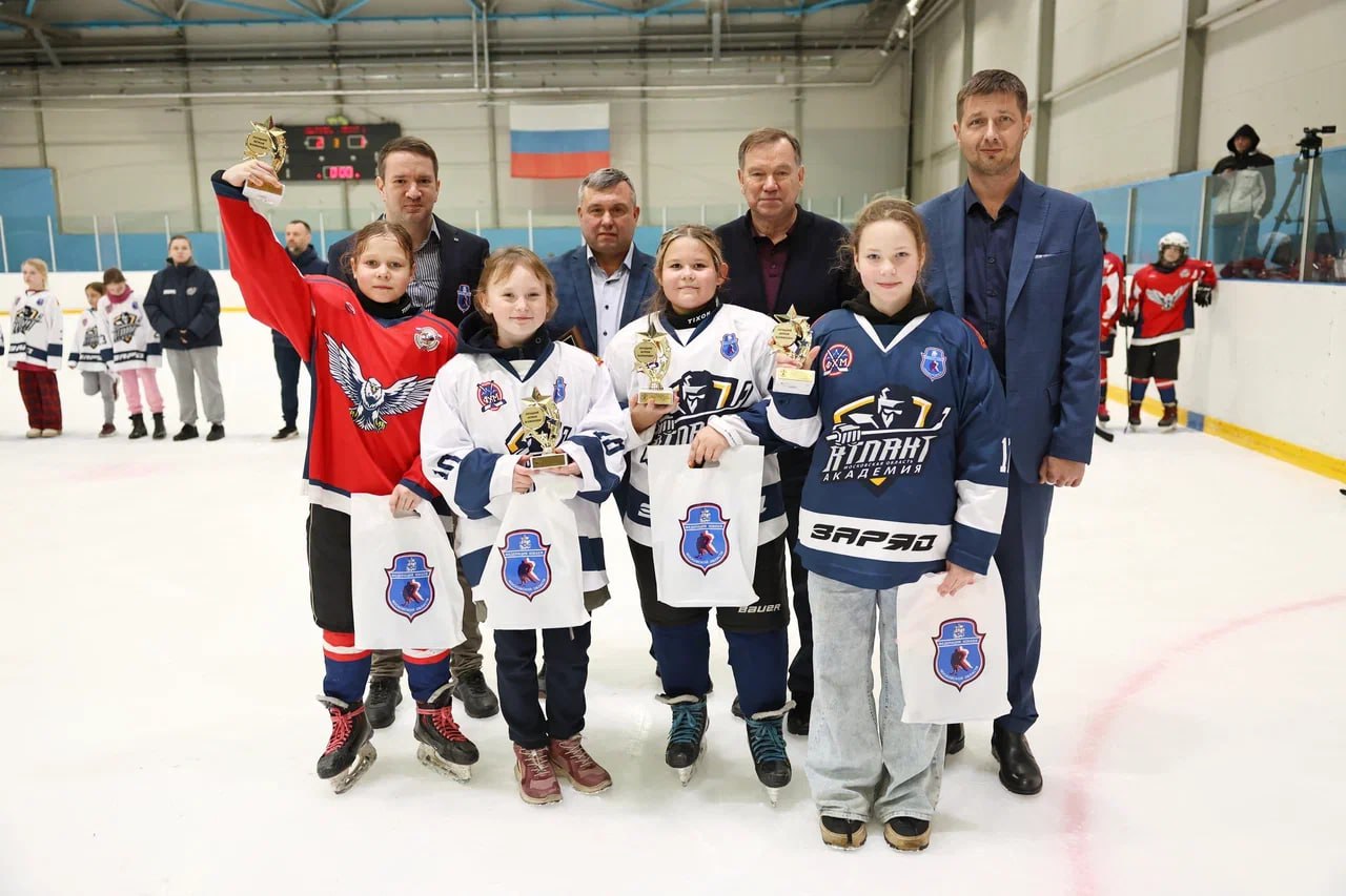В Мытищах состоялся турнир по хоккею среди девичьих команд В Мытищах состоялся турнир по хоккею среди девичьих команд