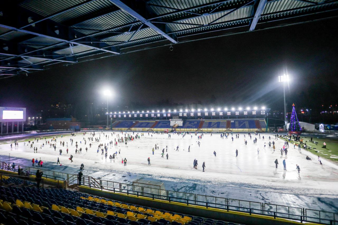 Массовые катания на стадионе «Зоркий» планируют открыть в последние выходные ноября