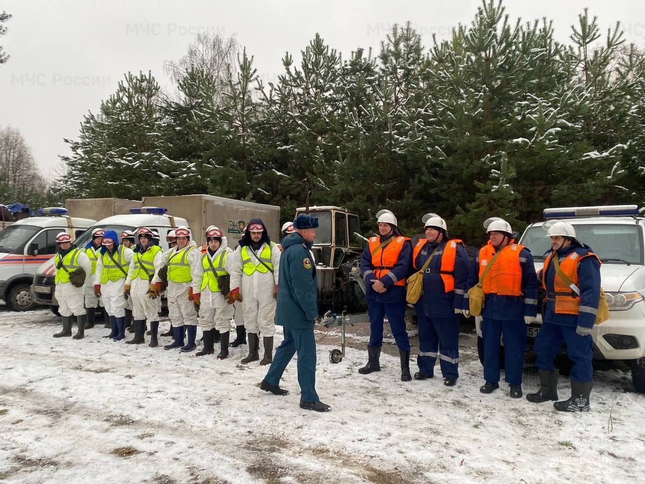 В Подмосковье прошли учения по ликвидации разлива нефтепродуктов В Подмосковье прошли учения по ликвидации разлива нефтепродуктов