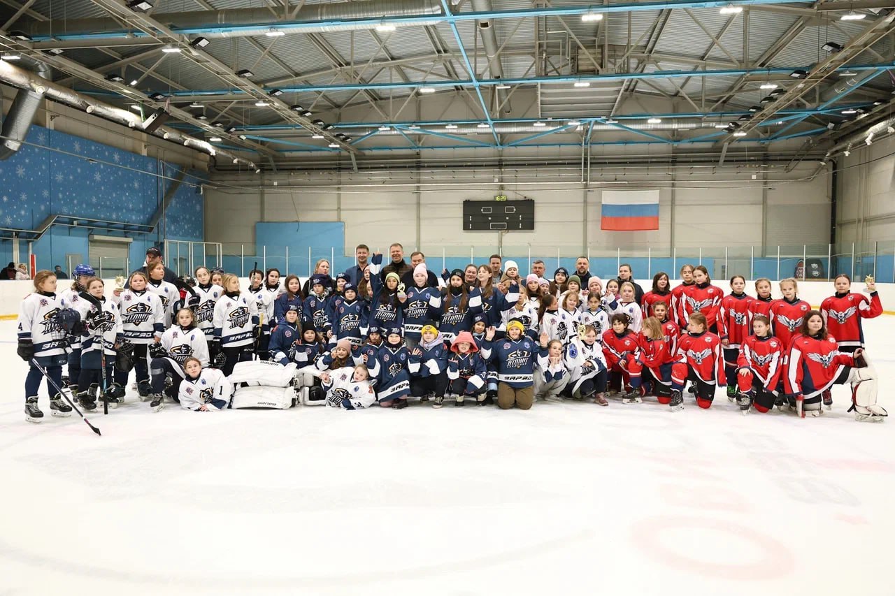 В Мытищах состоялся турнир по хоккею среди девичьих команд В Мытищах состоялся турнир по хоккею среди девичьих команд