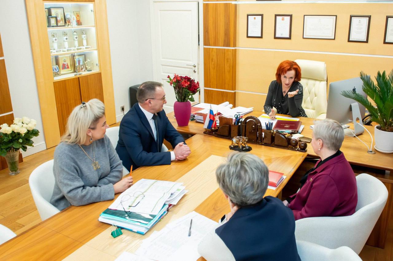 Татьяна Витушева: На рабочем совещании подвели итоги реализации проектов инициативного бюджетирования в сфере образования Татьяна Витушева: На рабочем совещании подвели итоги реализации проектов инициативного бюджетирования в сфере образования