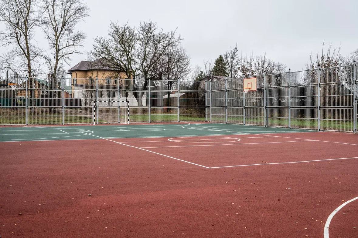 Городской округ Домодедово продолжает развивать спортивную инфраструктуру: в микрорайоне Востряково открылась новая универсальная спортивная площадка Городской округ Домодедово продолжает развивать спортивную инфраструктуру: в микрорайоне Востряково открылась новая универсальная спортивная площадка