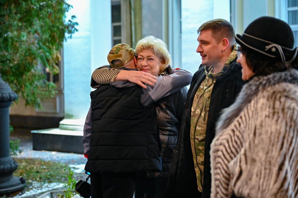 Четыре участника спецоперации из Ленинского городского округа в составе команды Подмосковья отправились в Омск для участия в спортивном фестивале «Кубок мужества»