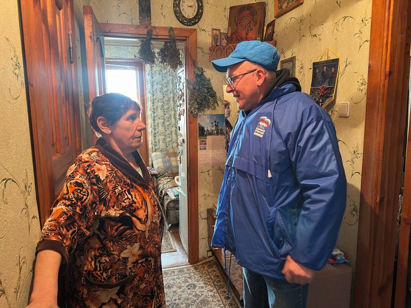 Ремонт крыши дома №22 по улице Центральной в микрорайоне Лопатинский прошел по наказам избирателей и в рамках народной программы партии «Единая Россия» Ремонт крыши дома №22 по улице Центральной в микрорайоне Лопатинский прошел по наказам избирателей и в рамках народной программы партии «Единая Россия»