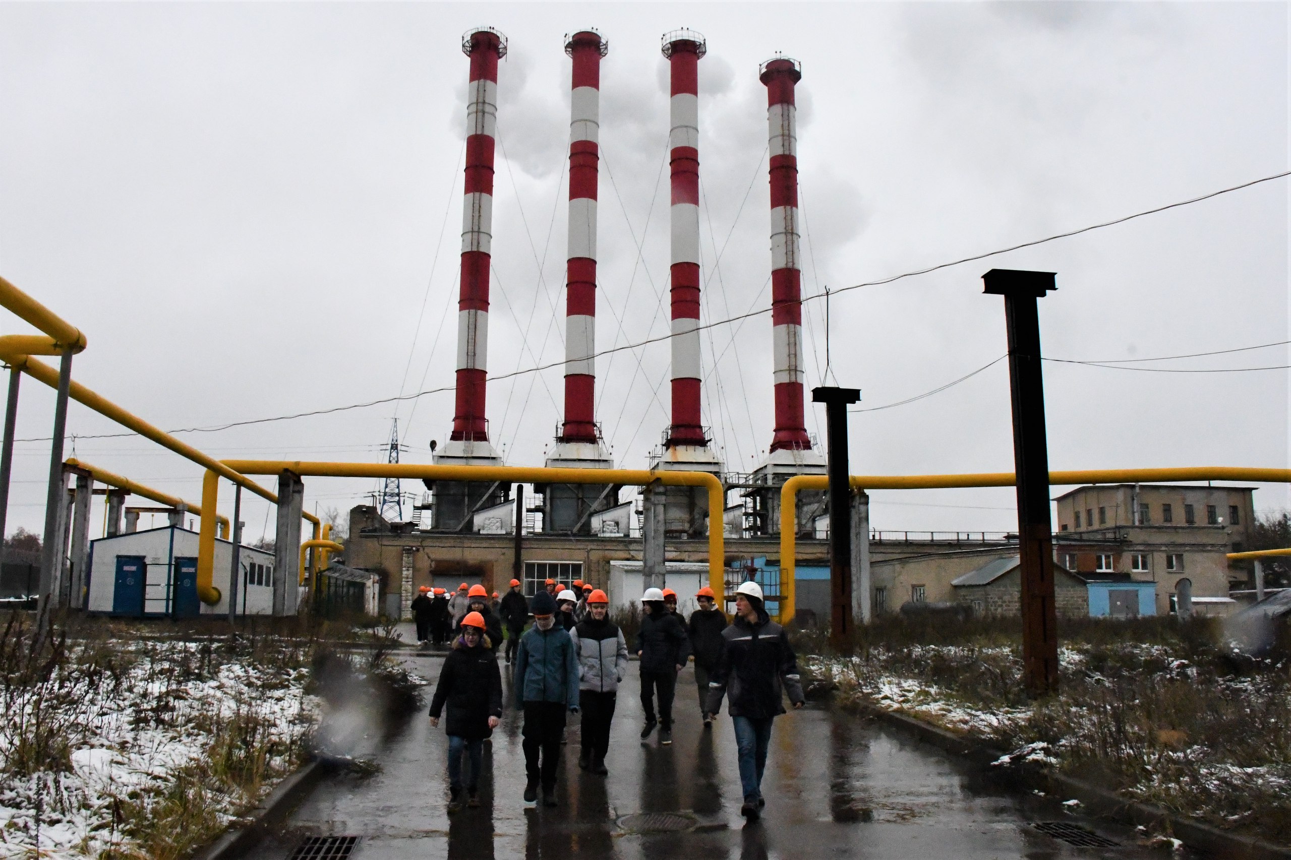 Для учащихся школы №8 провели экскурсию по «Теплоцентрали» Для учащихся школы №8 провели экскурсию по «Теплоцентрали»