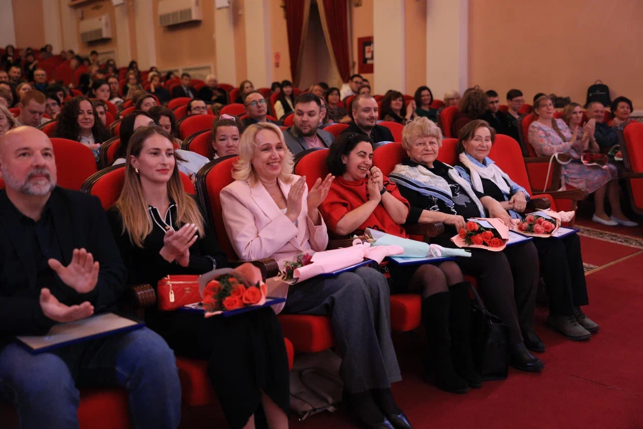 Игорь Трифонов: Поздравляю преподавателей высшей школы с профессиональным праздником! Игорь Трифонов: Поздравляю преподавателей высшей школы с профессиональным праздником!