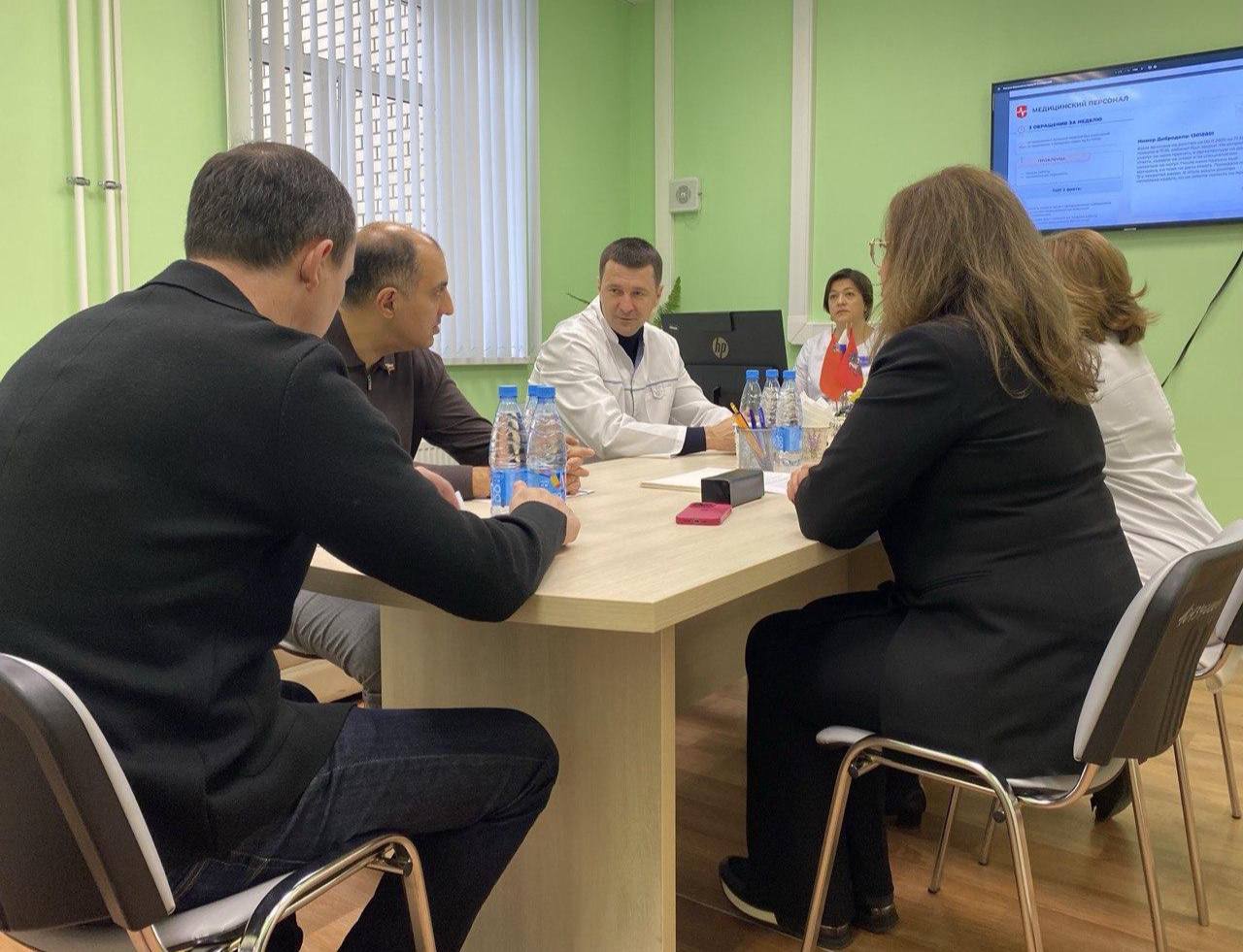 Министр здравоохранения Московской области познакомился с работой Подольской областной клинической больницы