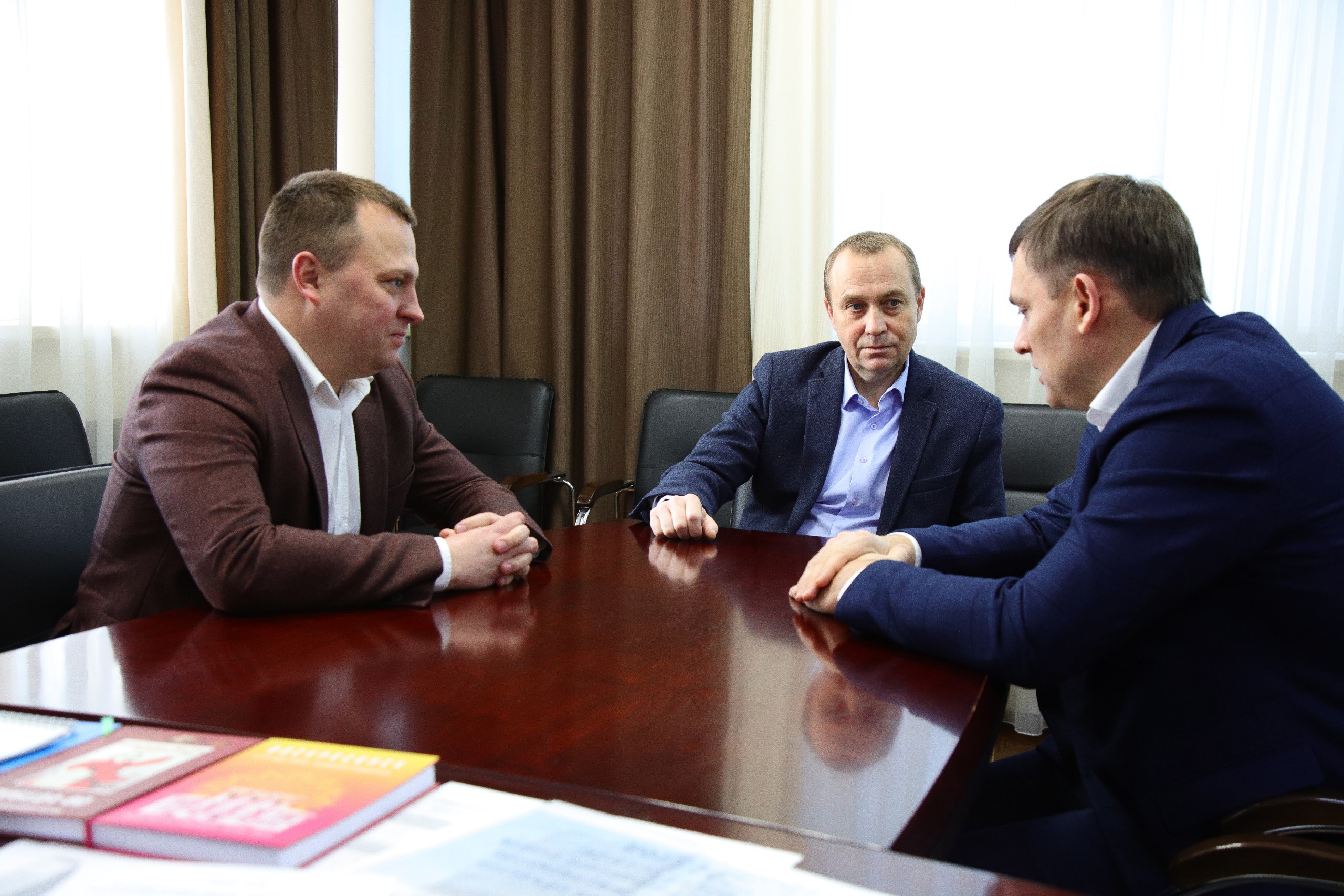 Алексей Малкин: С представителями «Сбербанка» обсудили перспективы внедрения инструментов искусственного интеллекта в рабочие процессы Алексей Малкин: С представителями «Сбербанка» обсудили перспективы внедрения инструментов искусственного интеллекта в рабочие процессы