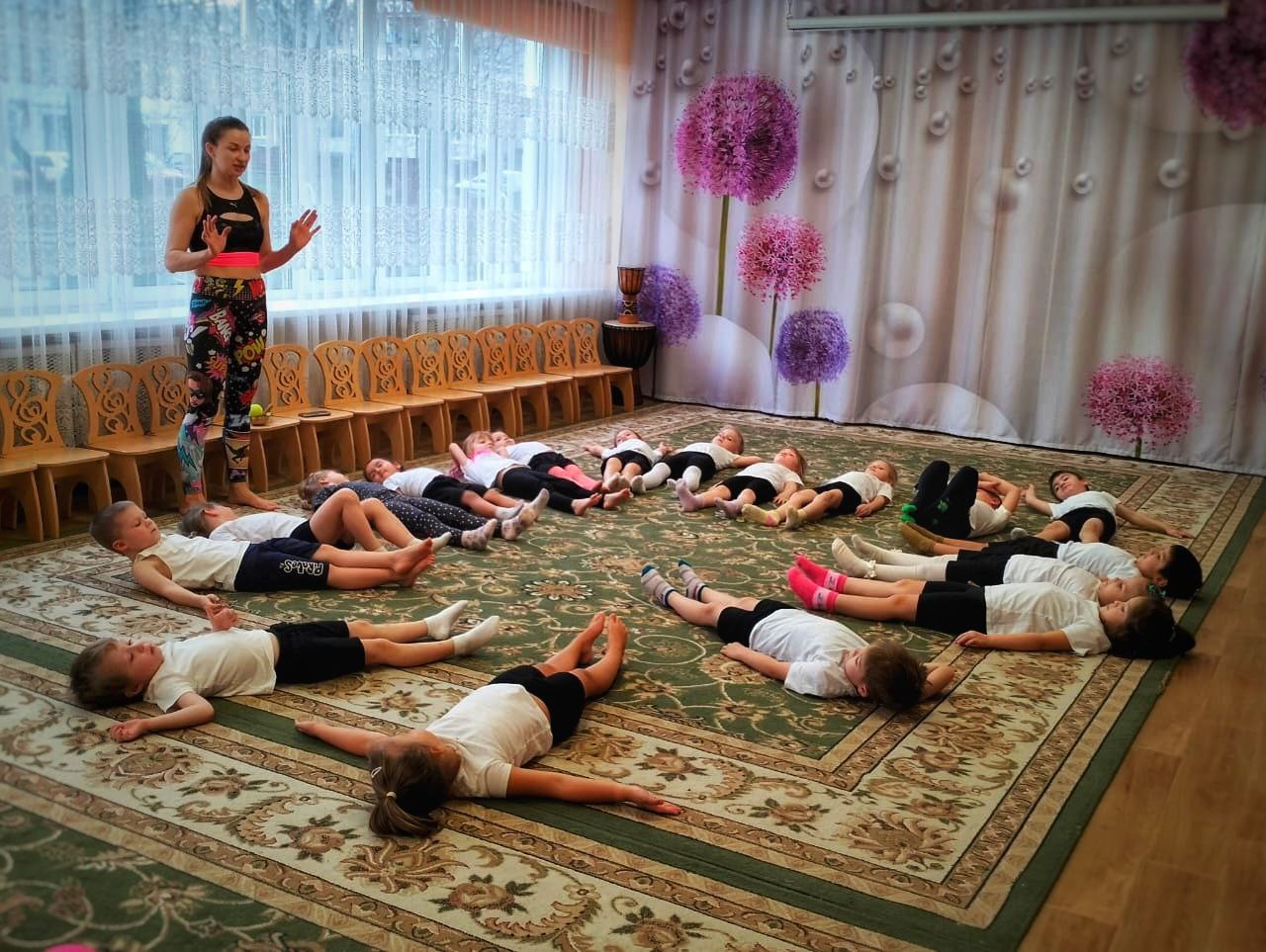 В рамках реализации проекта "Предшкола: стандарт детского сада" в дошкольном отделении гимназии №2 м.о. Чехов (здание 3, п. Васькино) на тематической неделе "Каникулярная неделя: находки вашего ДО (взаимодействие с... В рамках реализации проекта "Предшкола: стандарт детского сада" в дошкольном отделении гимназии №2 м.о. Чехов (здание 3, п. Васькино) на тематической неделе "Каникулярная неделя: находки вашего ДО (взаимодействие с...