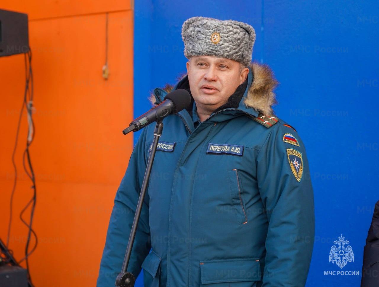 В Клину увековечили память пожарного Романа Чиклеева В Клину увековечили память пожарного Романа Чиклеева