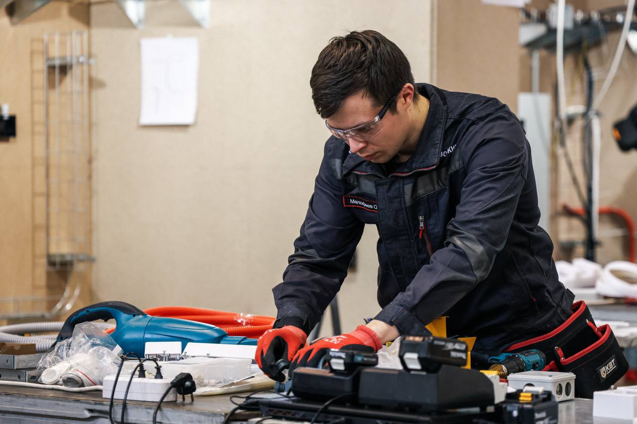 Инженеры НПО Лавочкина взяли золото на международном чемпионате Инженеры НПО Лавочкина взяли золото на международном чемпионате