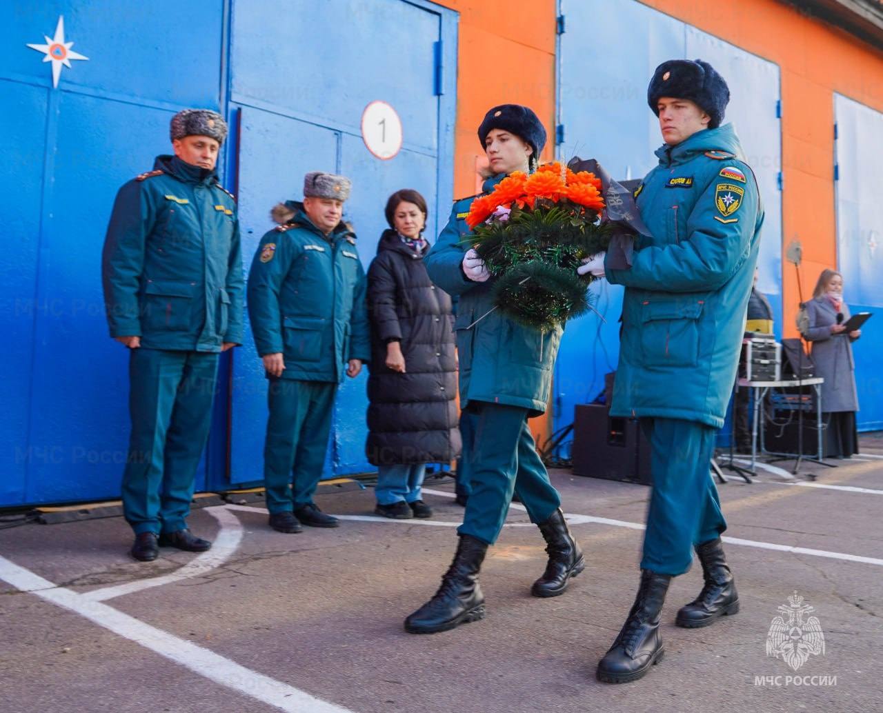 В Клину увековечили память пожарного Романа Чиклеева В Клину увековечили память пожарного Романа Чиклеева