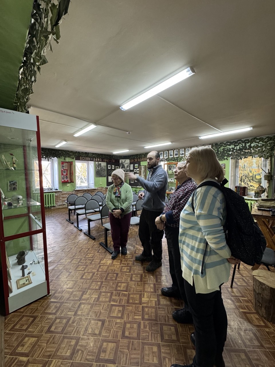 В обязательную программу туриста, отпускника и гостя нашего города и района входит посещение местных достопримечательностей В обязательную программу туриста, отпускника и гостя нашего города и района входит посещение местных достопримечательностей