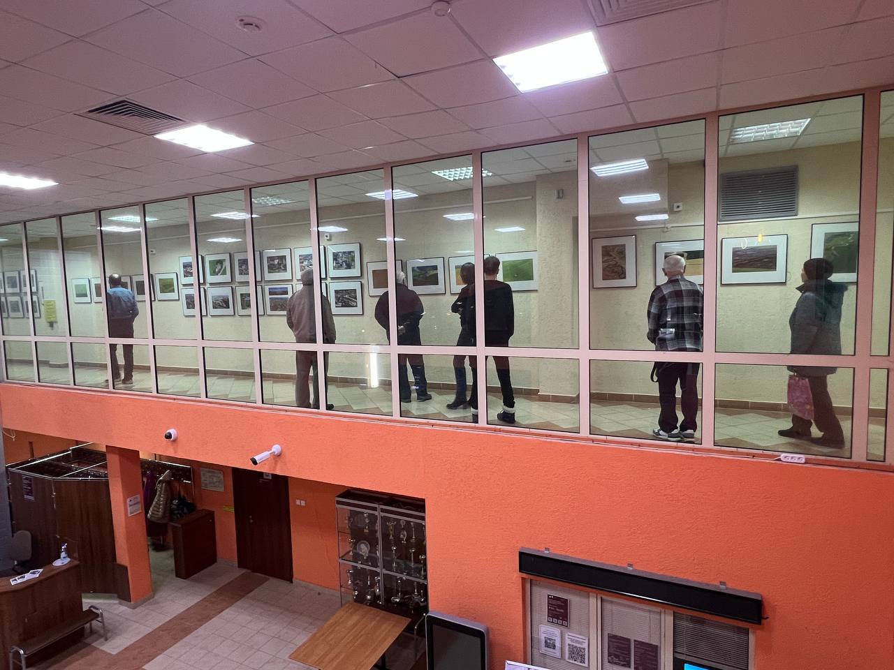 На выставочных площадках Пущинского Центра культурного развития «Вертикаль» вчера открылись две фотовыставки На выставочных площадках Пущинского Центра культурного развития «Вертикаль» вчера открылись две фотовыставки