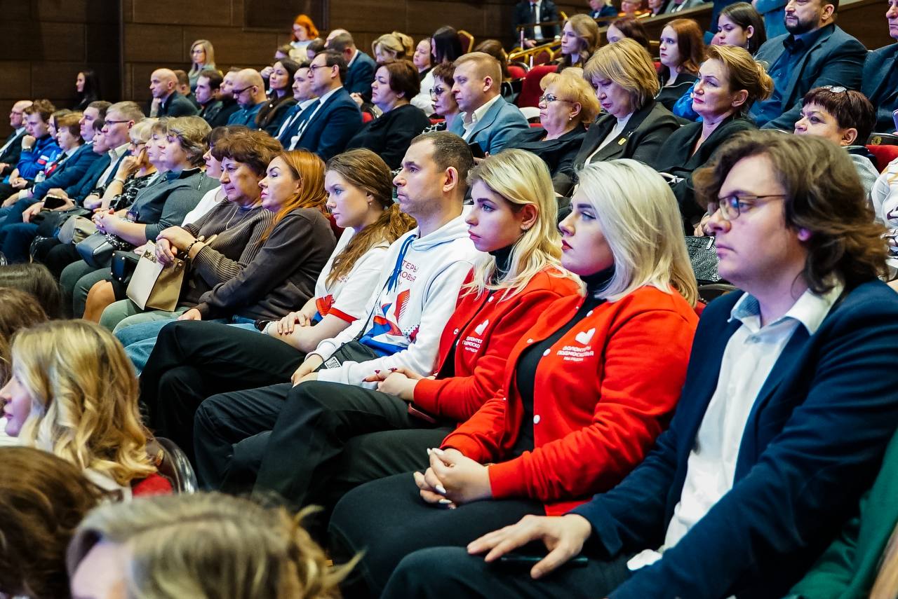 Ветеран СВО из Химок на форуме «Единой России»: «Готовы всецело поддержать партию и нашего главнокомандующего» Ветеран СВО из Химок на форуме «Единой России»: «Готовы всецело поддержать партию и нашего главнокомандующего»