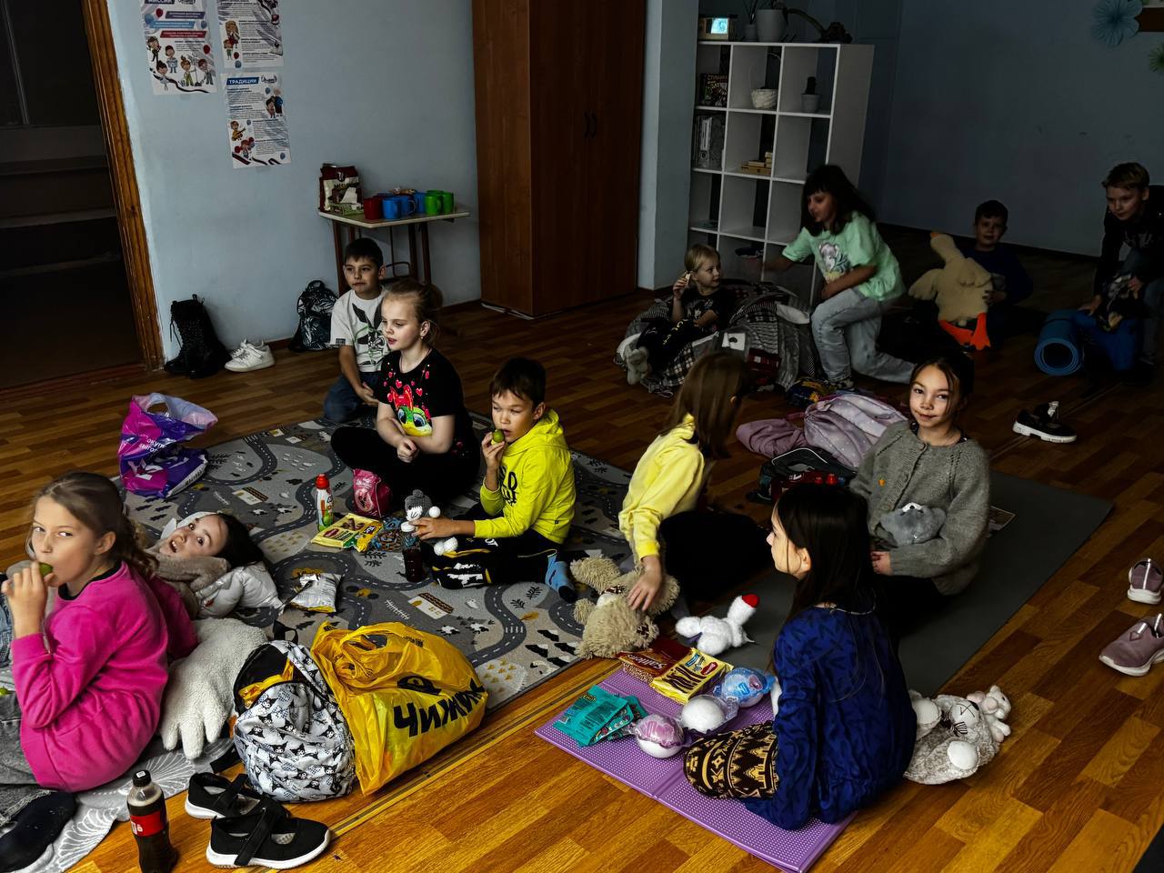 КАНИКУЛЫ. Учеба на каникулах? Конечно же нет, наоборот учащиеся 2 «ж» класса устроили настоящий кино-вечер