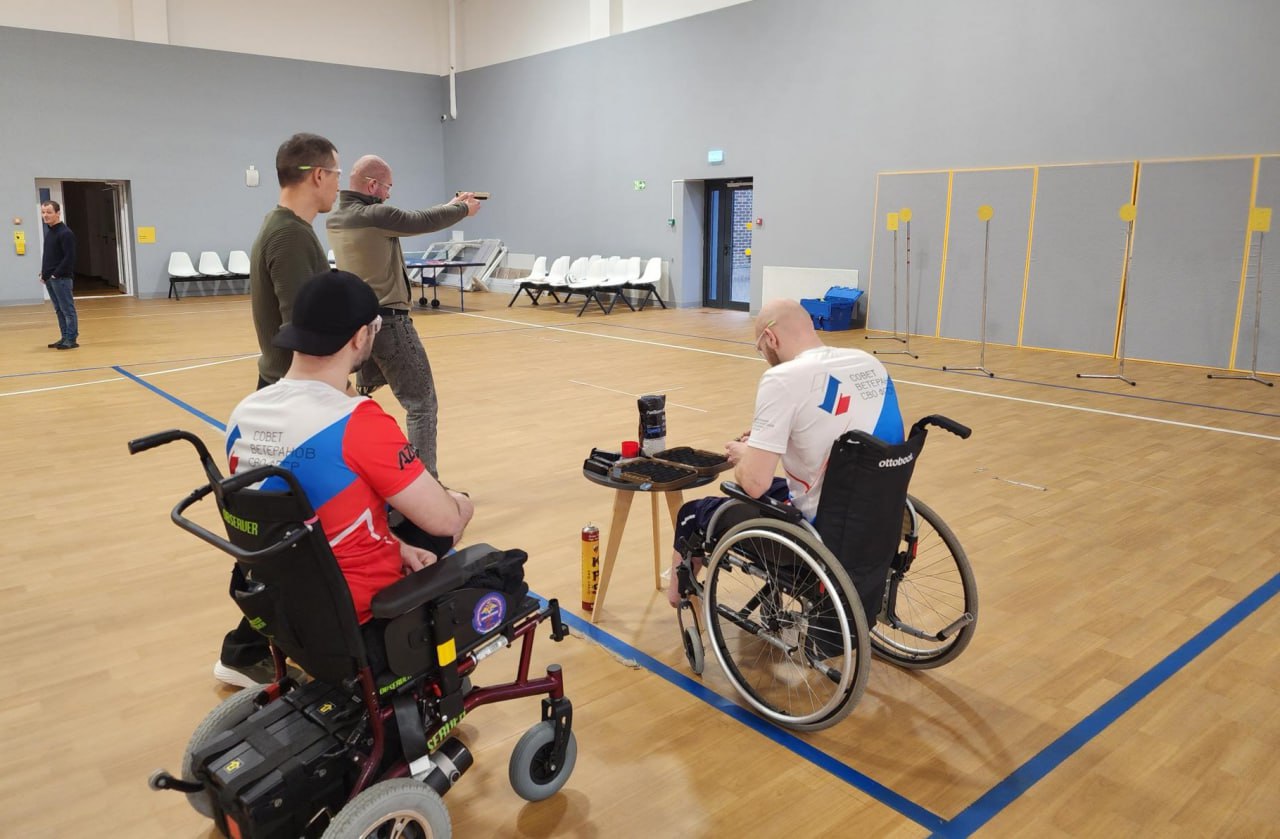 Спортсмены Центра имени А.И. Мещерякова успешно выступили на соревнованиях Федерации практической стрельбы России для ветеранов СВО «Стальной характер» в Курске Спортсмены Центра имени А.И. Мещерякова успешно выступили на соревнованиях Федерации практической стрельбы России для ветеранов СВО «Стальной характер» в Курске