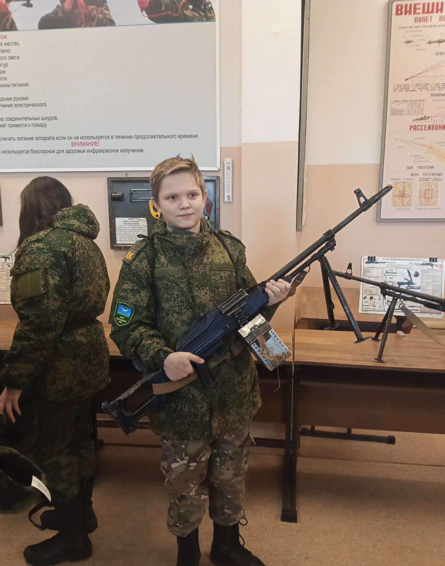 Новая победа!. Сегодня юнармейцы отряда "Орлёнок", посетили день открытых дверей в Филиале Московского пограничного института пгт.Оболенск Сотрудники института показали нам: как проживают курсанты, чему они обучаться и как в... Новая победа!. Сегодня юнармейцы отряда "Орлёнок", посетили день открытых дверей в Филиале Московского пограничного института пгт.Оболенск Сотрудники института показали нам: как проживают курсанты, чему они обучаться и как в...