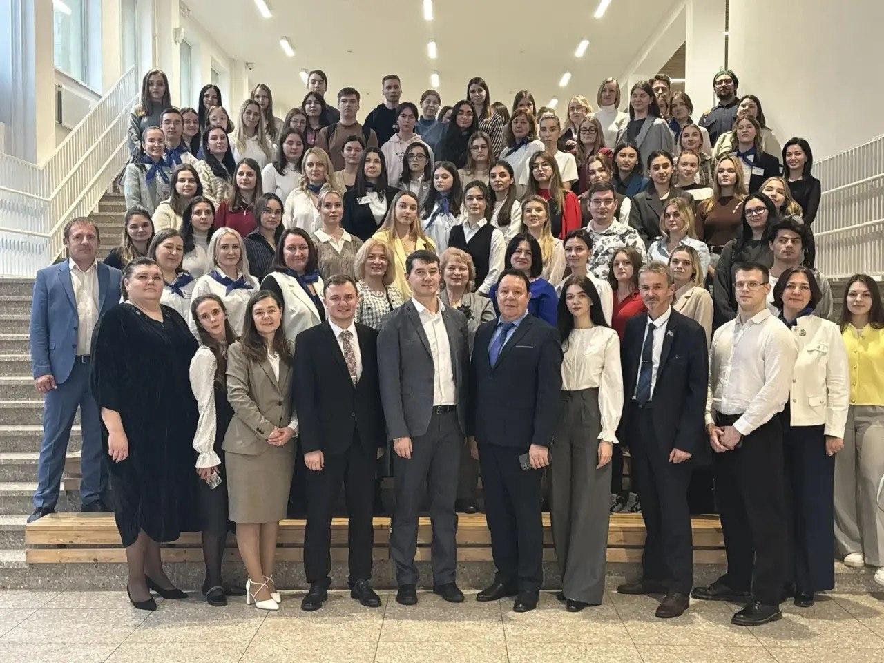 Подольская делегация прокачала навыки в региональной «Школе молодого учителя»