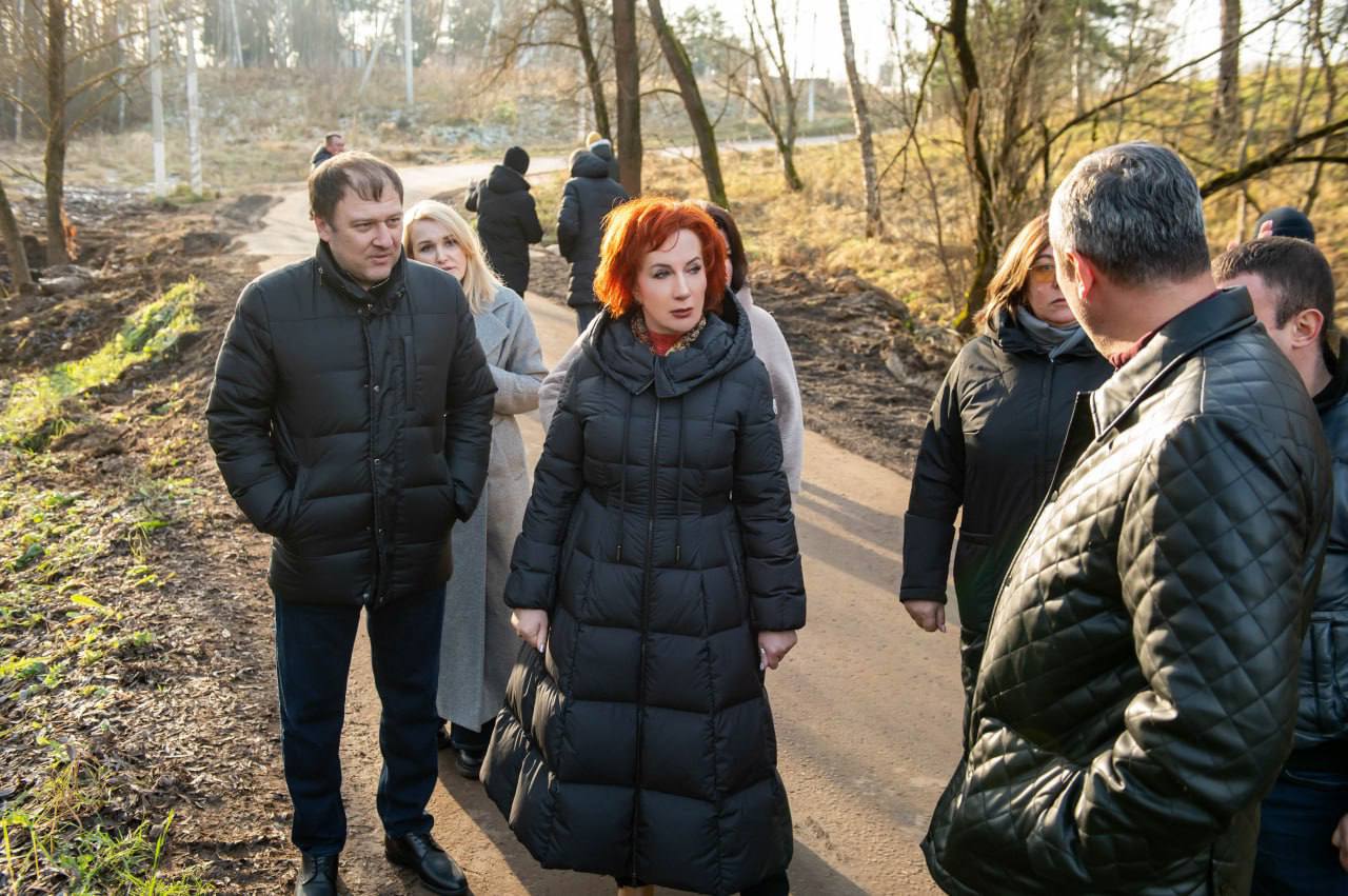 Татьяна Витушева: Второй точкой рабочего объезда стала автомобильная дорога, ведущая от деревни Павловское к деревне Обновлённый Труд Татьяна Витушева: Второй точкой рабочего объезда стала автомобильная дорога, ведущая от деревни Павловское к деревне Обновлённый Труд