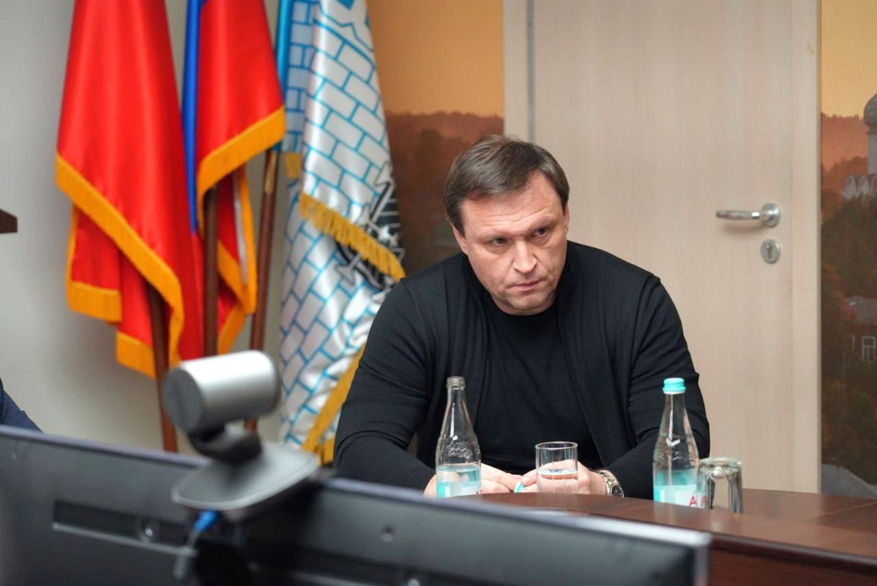 Уже вечером в Сергиевом Посаде дали старт проекту по разработке требований к градостроительным регламентам исторического поселения Уже вечером в Сергиевом Посаде дали старт проекту по разработке требований к градостроительным регламентам исторического поселения