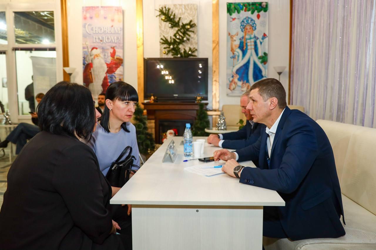 В поселке Родники прошла встреча жителей с представителями власти