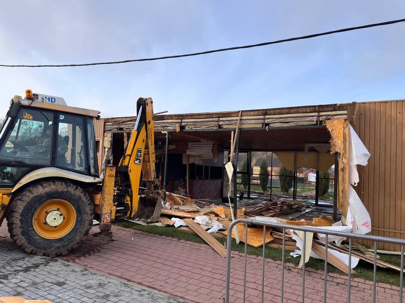 В нашем округе демонтировали 48 незаконных торговых объектов В нашем округе демонтировали 48 незаконных торговых объектов