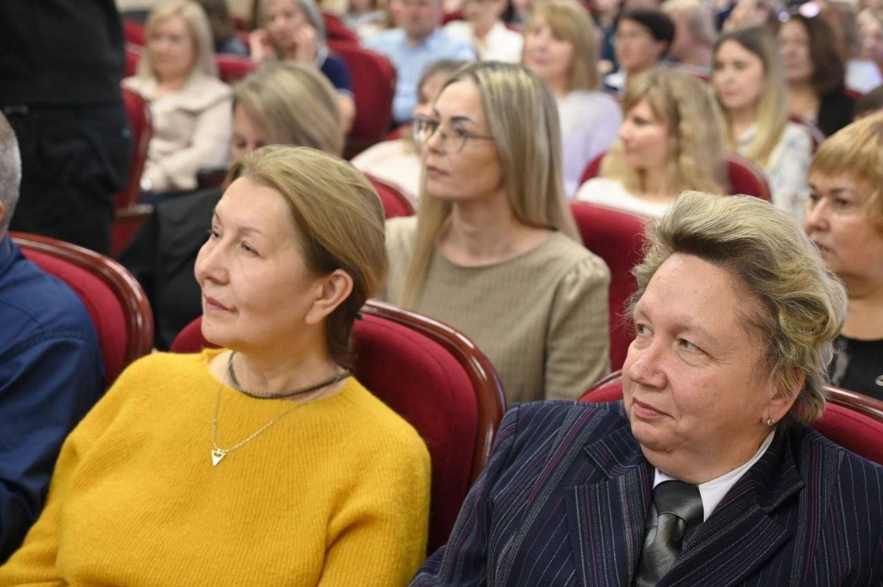 В Межрайонном ИФНС России №11 по Московской области от всей души поздравил сотрудников с профессиональным праздником — Днем работника налоговых органов В Межрайонном ИФНС России №11 по Московской области от всей души поздравил сотрудников с профессиональным праздником — Днем работника налоговых органов