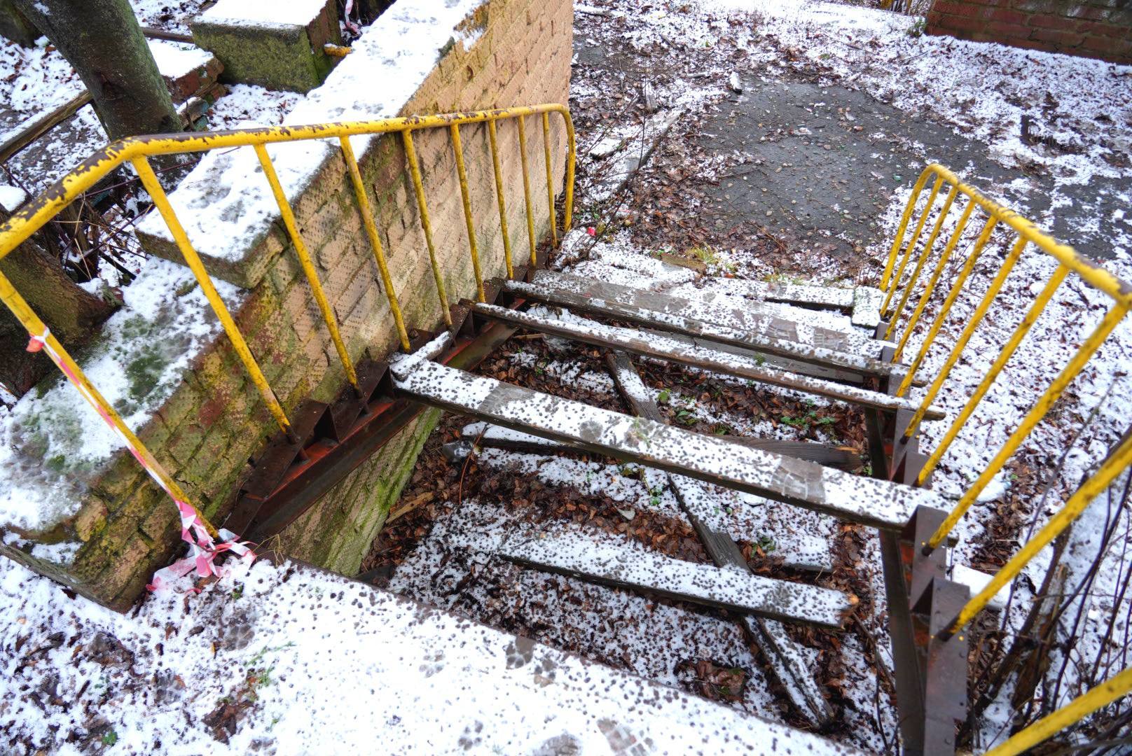 Также прогулялись до Шахматного домика Также прогулялись до Шахматного домика