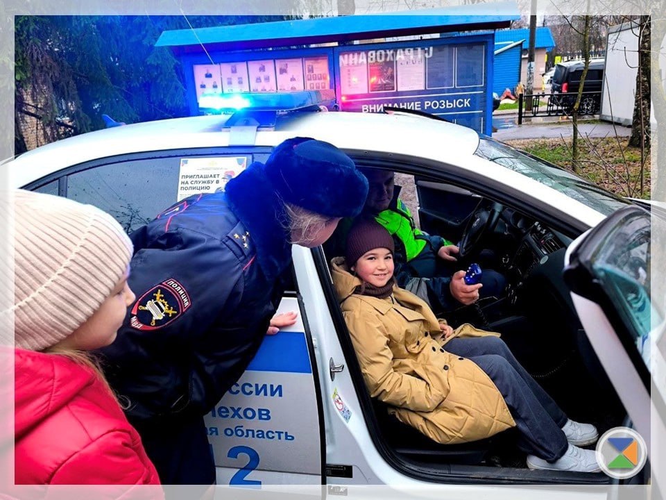 УРОКИ ДОРОЖНОЙ ГРАМОТНОСТИ УРОКИ ДОРОЖНОЙ ГРАМОТНОСТИ