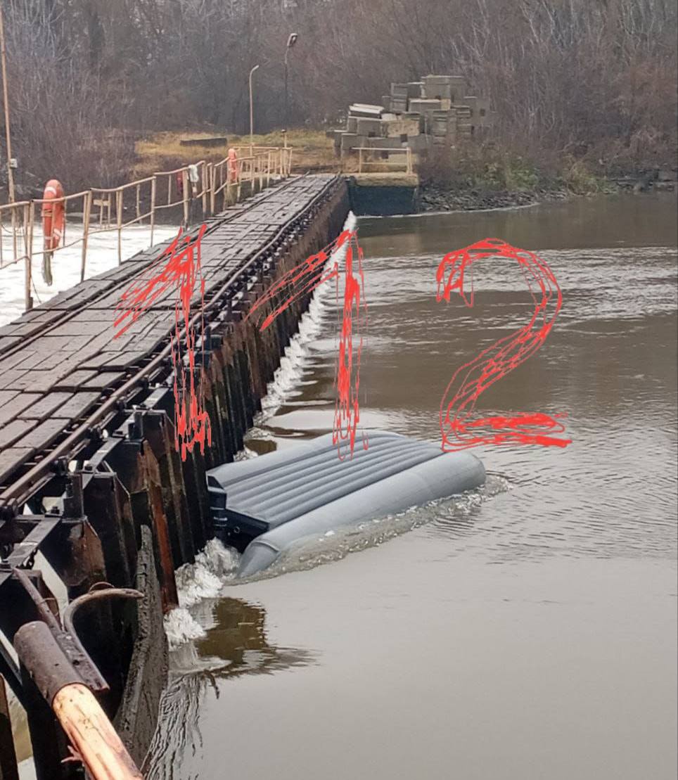 Два человека упали в ледяную воду на рыбалке в Коломне — 112