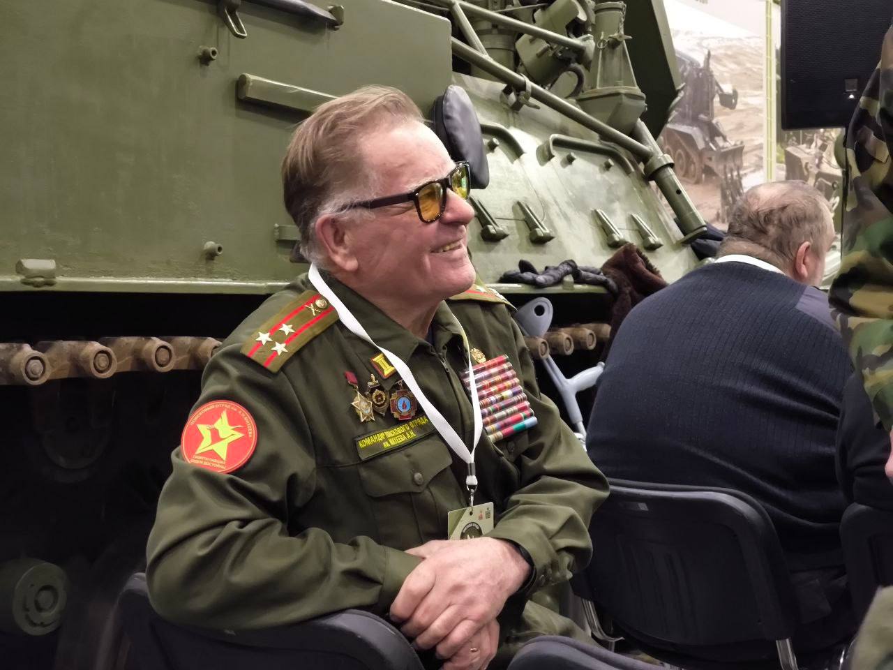 В Подмосковье представители поискового отряда УТ МВД России по ЦФО имени И.Д. Казакова торжественно закрыли «Вахту Памяти – 2025» На территории «Музея отечественной военной истории» в Падиково прошла торжественная церемония... В Подмосковье представители поискового отряда УТ МВД России по ЦФО имени И.Д. Казакова торжественно закрыли «Вахту Памяти – 2025» На территории «Музея отечественной военной истории» в Падиково прошла торжественная церемония...