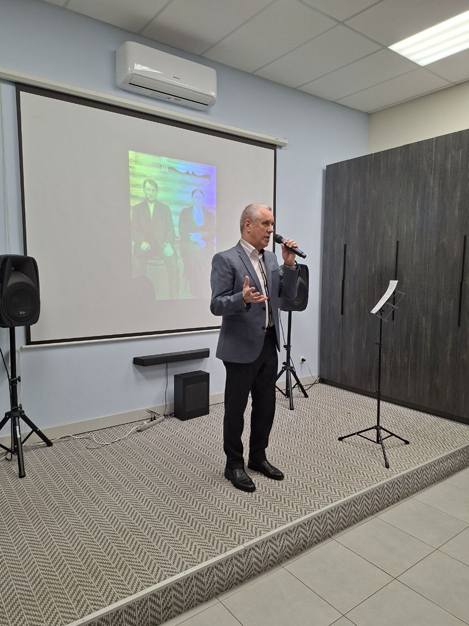 Есенинский вечер прошёл в чеховской библиотеке Есенинский вечер прошёл в чеховской библиотеке