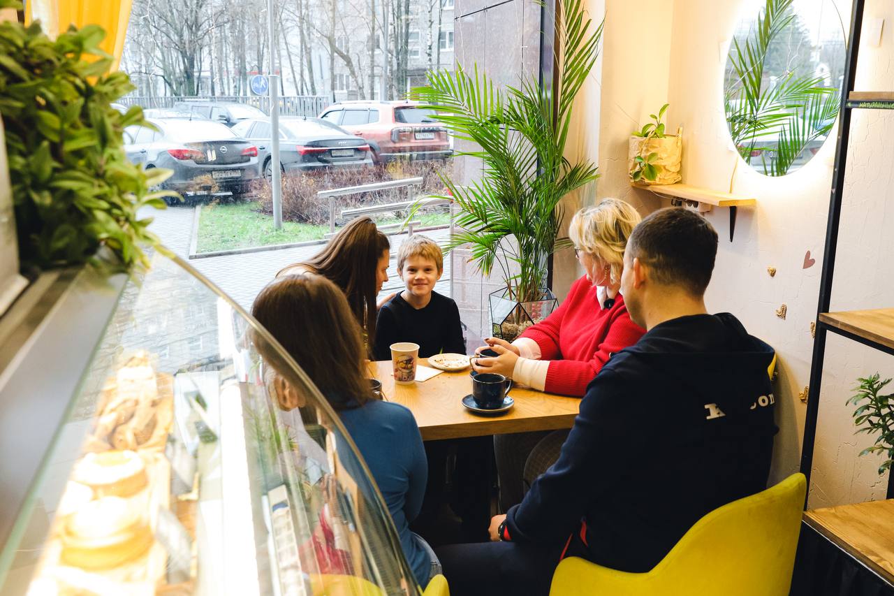 Глава Химок рассказала жителям о ремонте дорог и остановок Глава Химок рассказала жителям о ремонте дорог и остановок