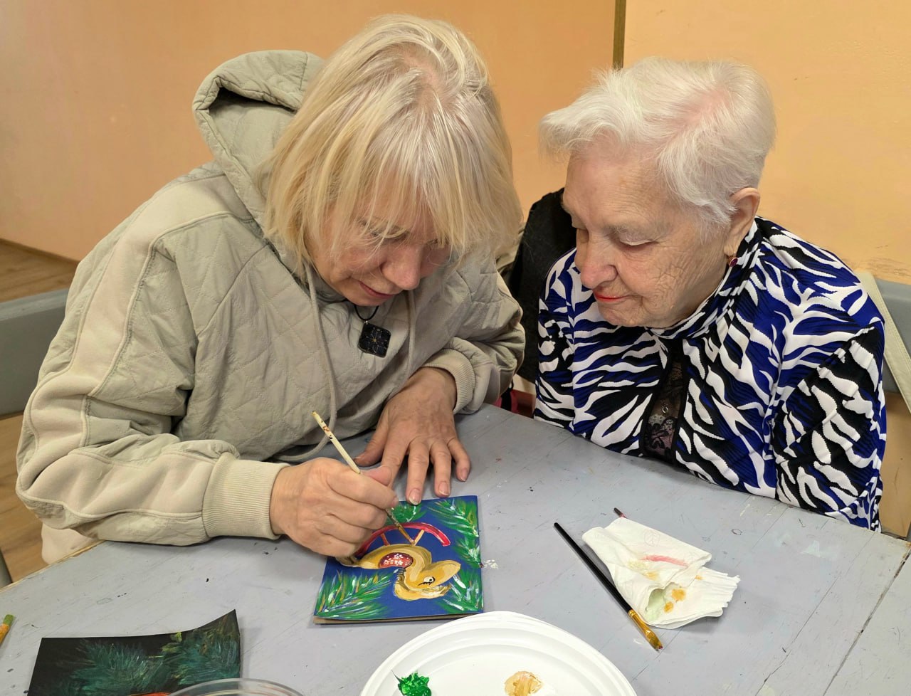 Художественный мастер-класс «Новогодняя открытка для СВОих» состоялся для участников программы «Активное долголетие» муниципального округа Чехов Художественный мастер-класс «Новогодняя открытка для СВОих» состоялся для участников программы «Активное долголетие» муниципального округа Чехов