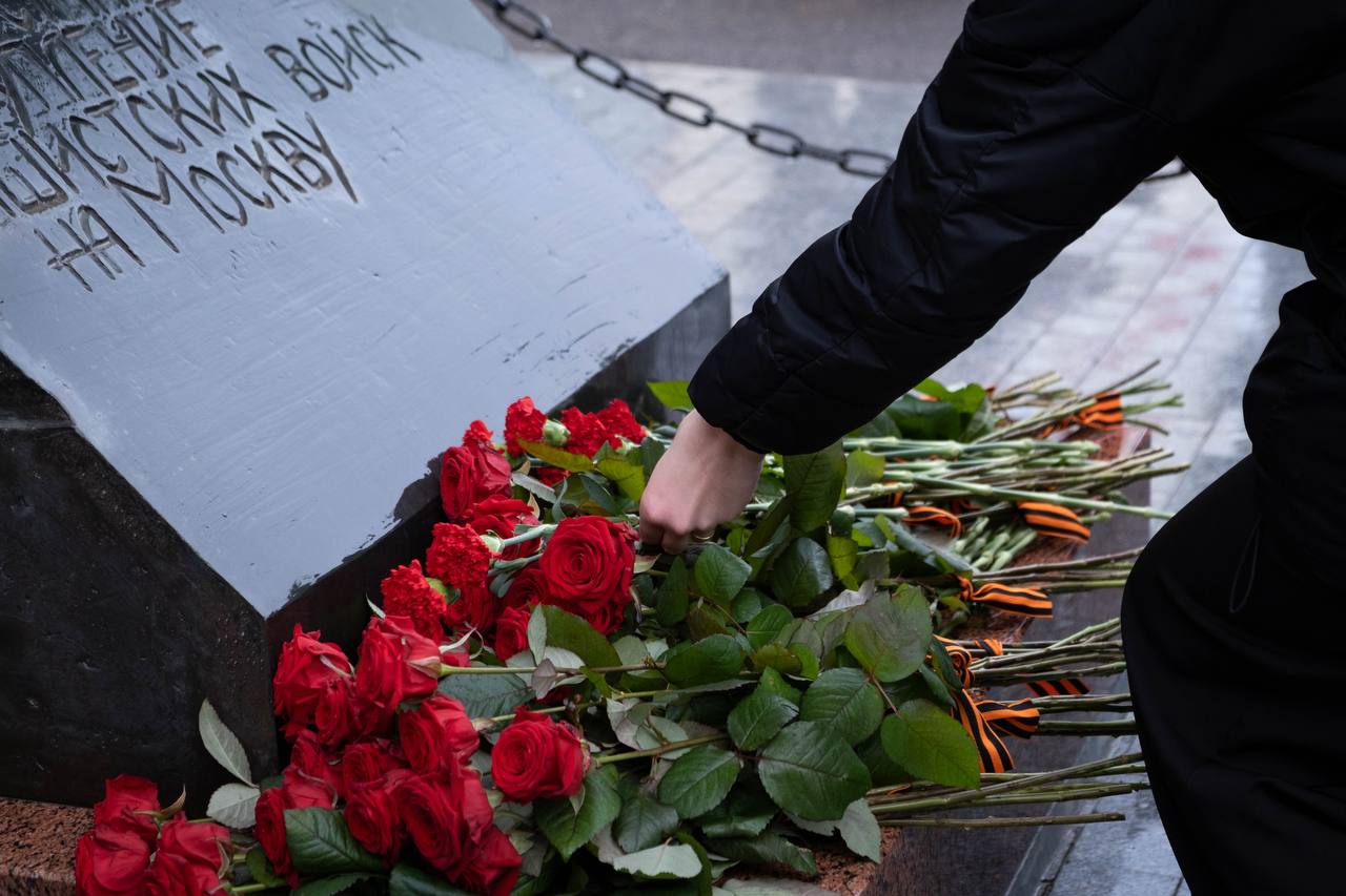 В Подмосковье представители поискового отряда УТ МВД России по ЦФО имени И.Д. Казакова торжественно закрыли «Вахту Памяти – 2025» На территории «Музея отечественной военной истории» в Падиково прошла торжественная церемония... В Подмосковье представители поискового отряда УТ МВД России по ЦФО имени И.Д. Казакова торжественно закрыли «Вахту Памяти – 2025» На территории «Музея отечественной военной истории» в Падиково прошла торжественная церемония...