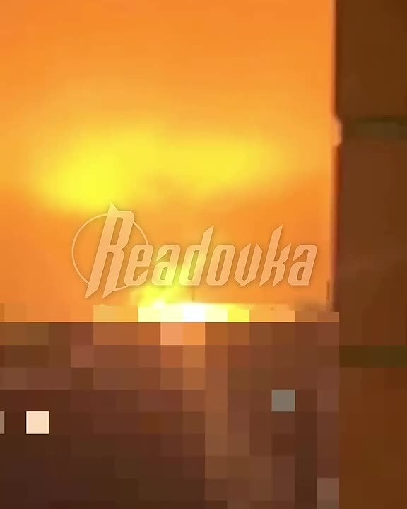 Крупный пожар разгорелся на подмосковной ГРЭС после нескольких взрывов