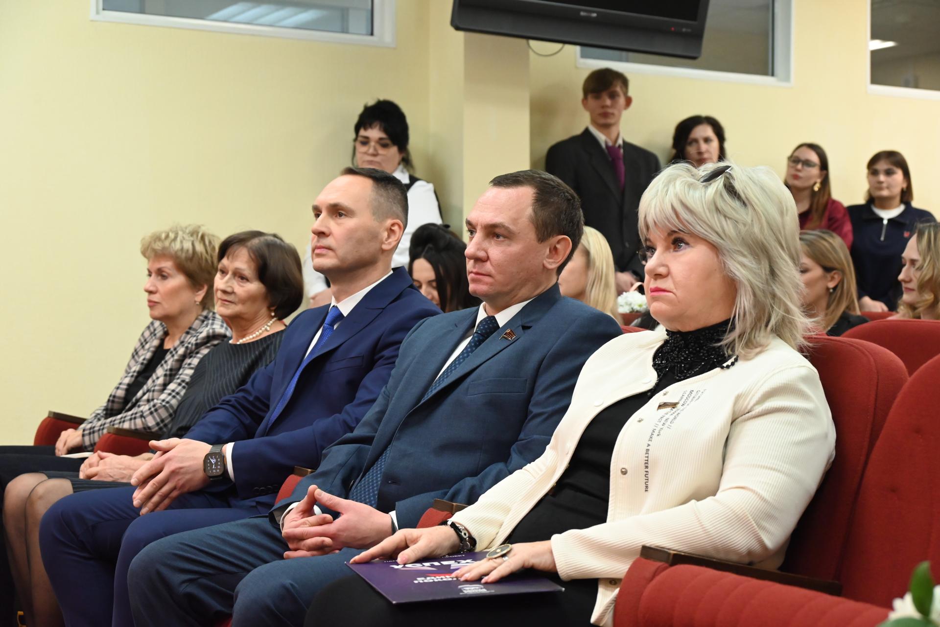 В Ленинском городском округе состоялось торжественное мероприятие, посвященное Дню работников налоговых органов Российской Федерации