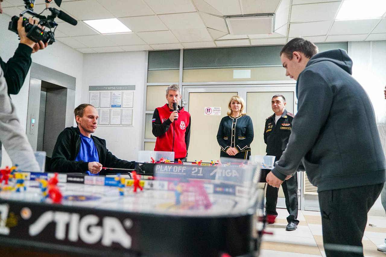 В Химках прошёл турнир по настольному хоккею для участников СВО В Химках прошёл турнир по настольному хоккею для участников СВО