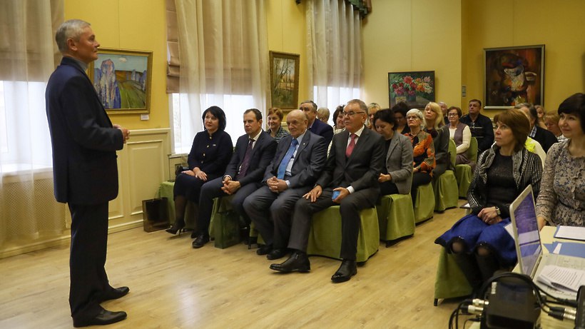 В Солнечногорске поздравили с 80-летием Сергея Волошнюка В Солнечногорске поздравили с 80-летием Сергея Волошнюка