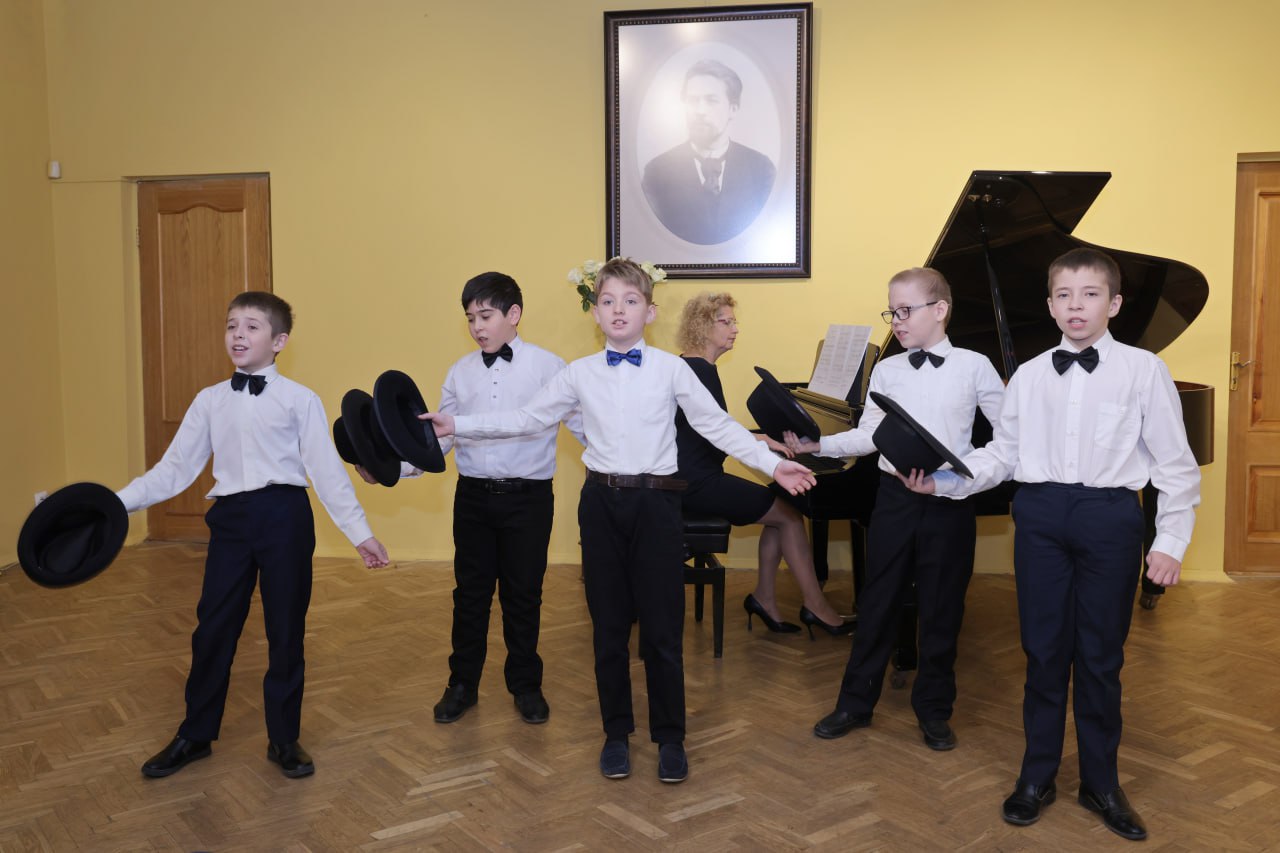 В музее-заповеднике А. П. Чехова «Мелихово» прошёл XXIV детский музыкальный фестиваль «В гостях у Антона Павловича» В музее-заповеднике А. П. Чехова «Мелихово» прошёл XXIV детский музыкальный фестиваль «В гостях у Антона Павловича»