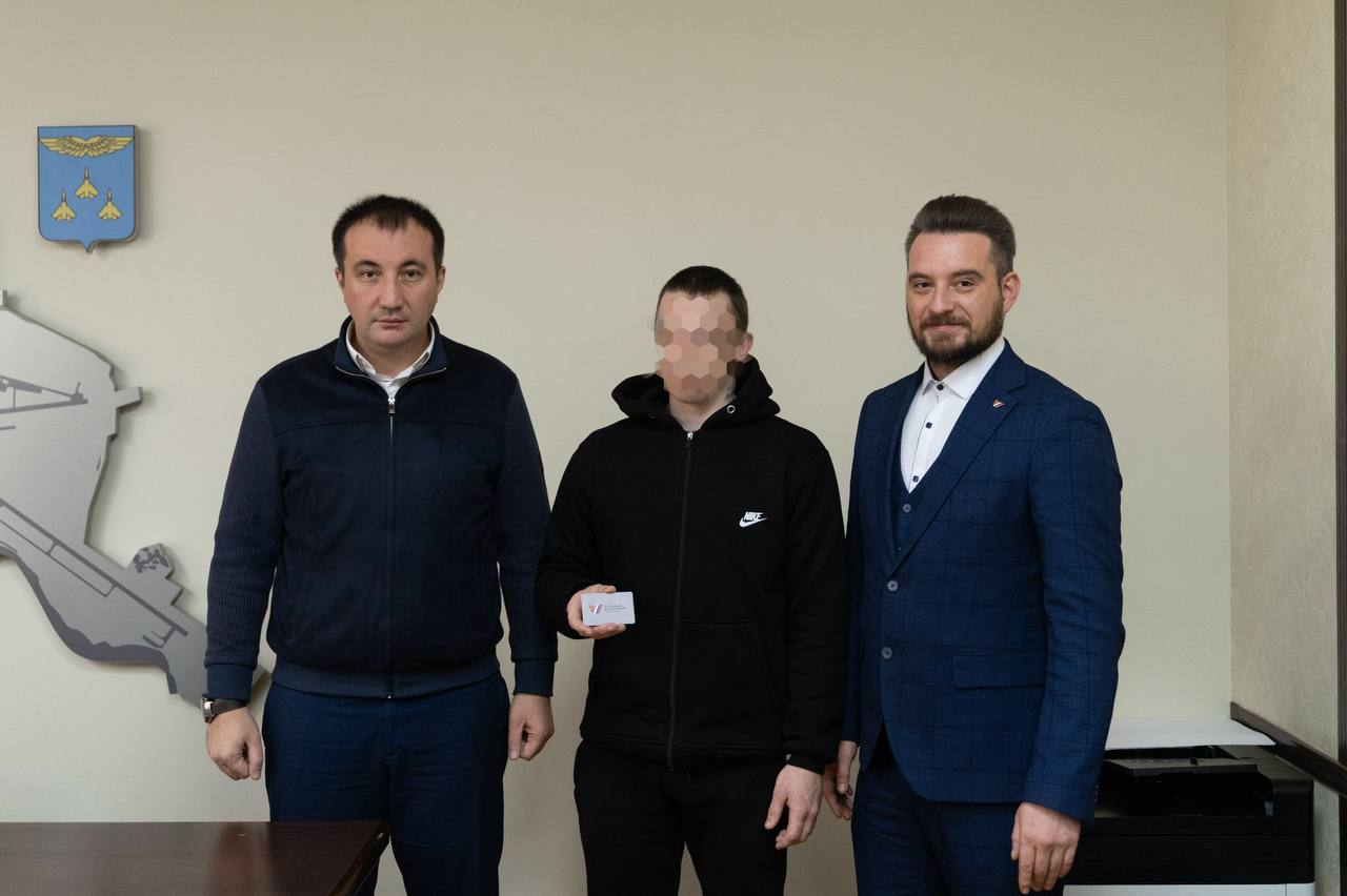 Встретился с членами местного отделения Ассоциации ветеранов СВО Московской области Встретился с членами местного отделения Ассоциации ветеранов СВО Московской области